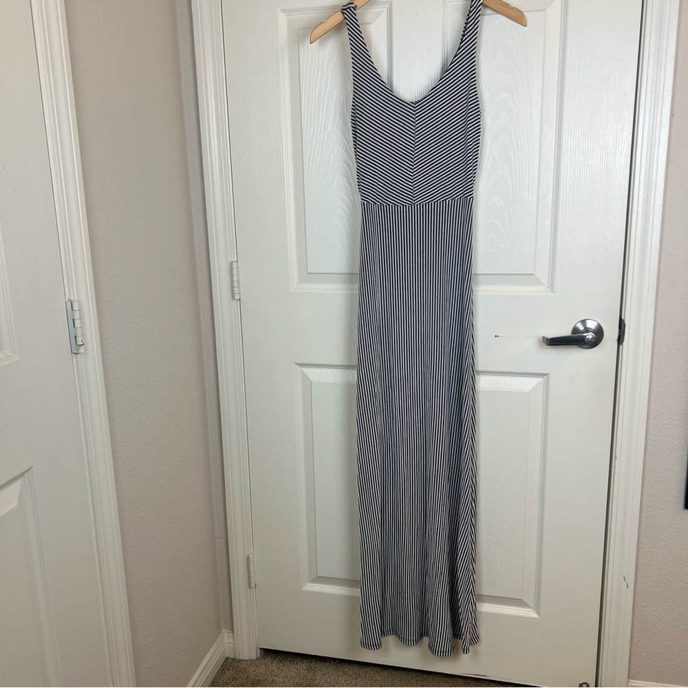 Black and White Striped Maxi Dress - Picture 3 of 16